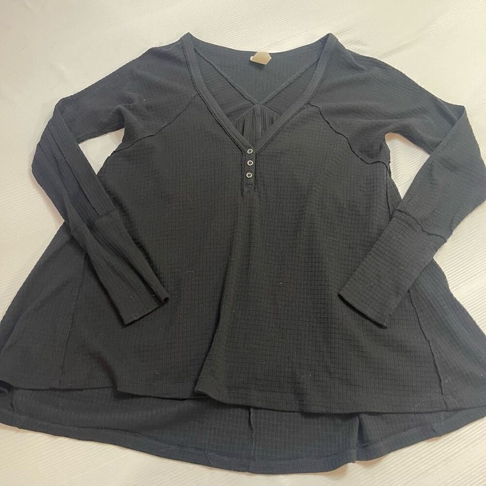 We The Free Black Citrine High Low Waffle Knit Henley Tunic Top Size XS